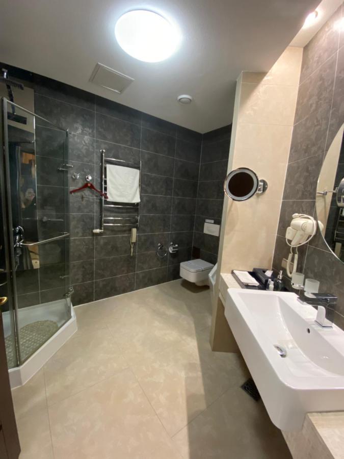 Hotel Feride Vinnytsia Exterior photo